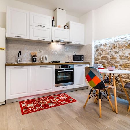 Studio Apartman Mirela Kastel Stafilic Kaštela Zewnętrze zdjęcie