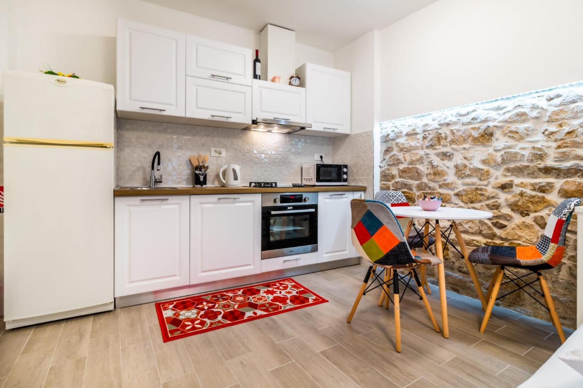 Studio Apartman Mirela Kastel Stafilic Kaštela Zewnętrze zdjęcie